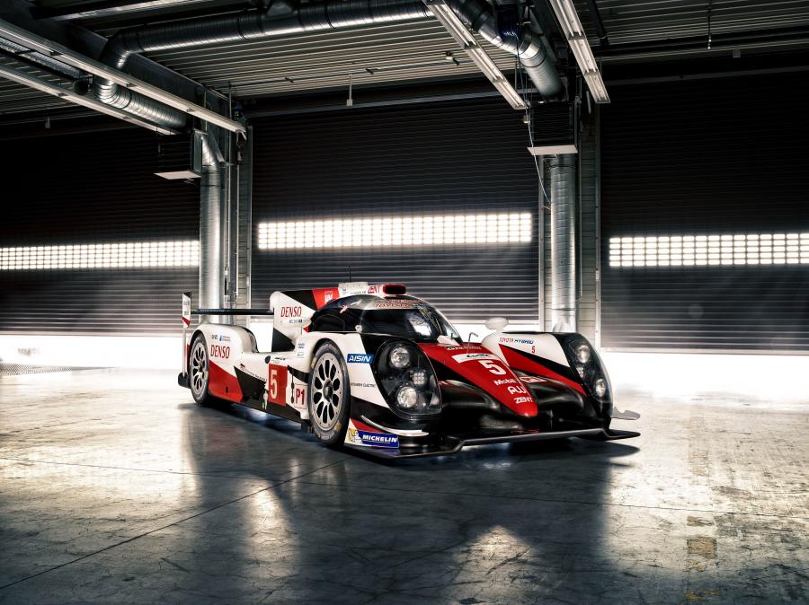  Toyota TS050 Hybrid 2016 года  (фото 14 из 27)